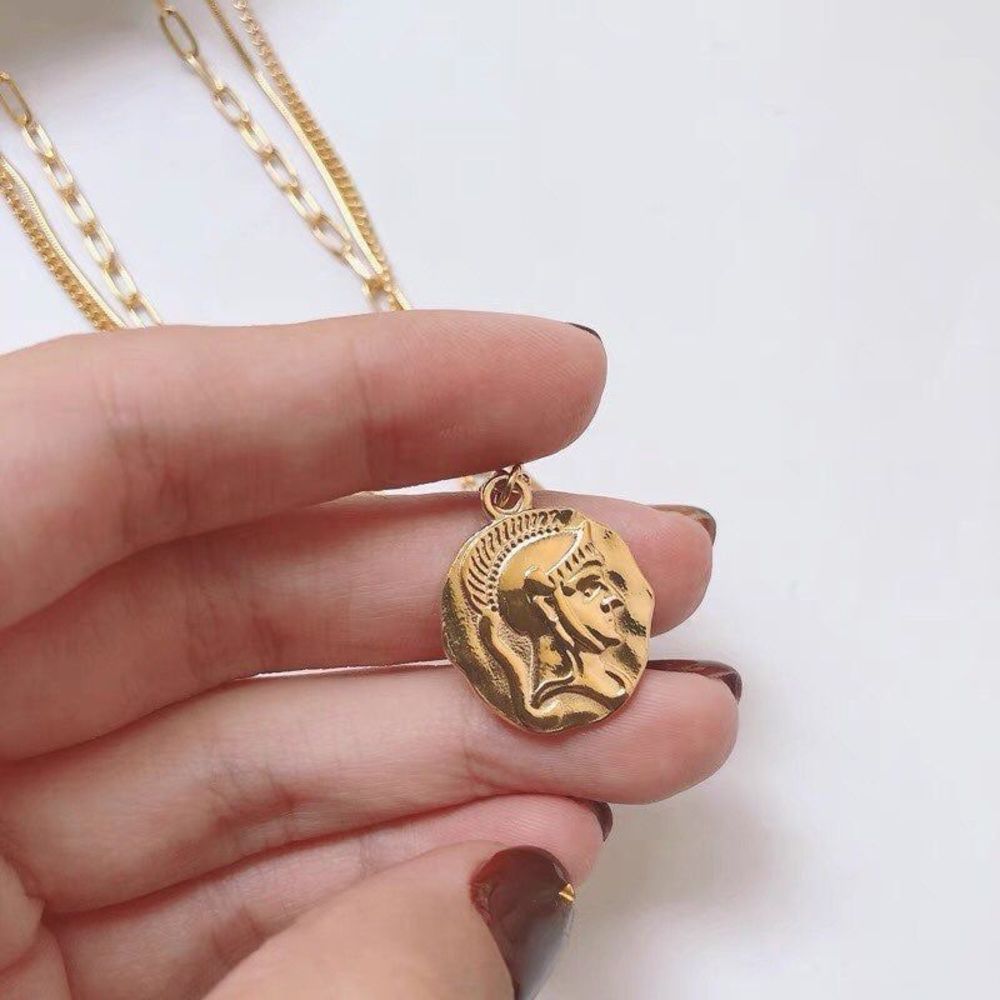 18K Gold Plated Multi-layered Snake Paperclip Chain Knight Coin Necklace - Picture 3 of 4